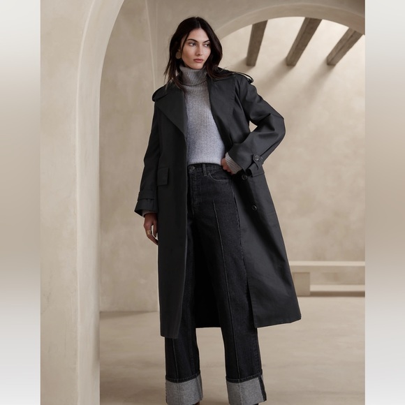 Banana Republic Jackets & Blazers - Banana Republic Timeless Trench Coat